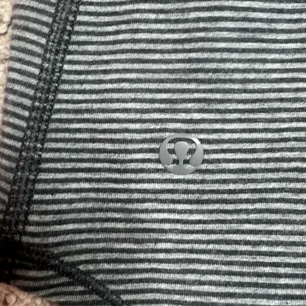 LULULEMON Breezy Strappy Back Tank Top Gray Stripe No Size Tag - Small